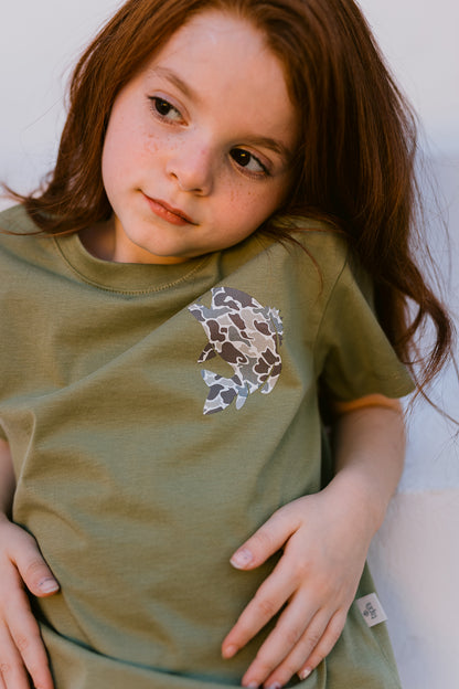 Old School Camo Bass Oversized T-shirt - Girls